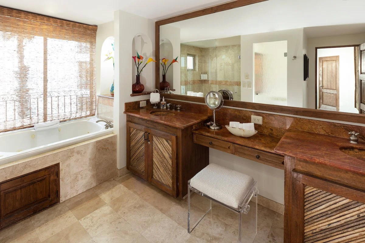 Luxurious master bathroom with jacuzzi tub